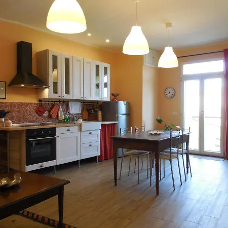 Cappone A.t. شقة *